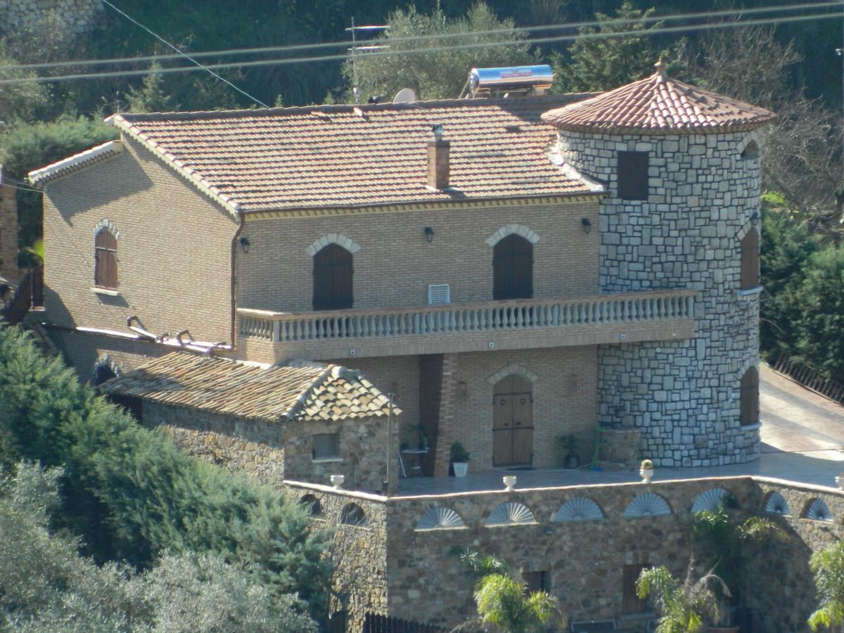 Отель Castello Valguarnera Caropepe Экстерьер фото